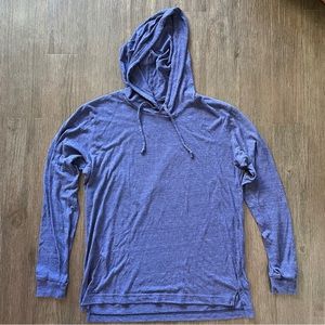 Long-Sleeved Lightweight Hooded / Hoodie Shirt